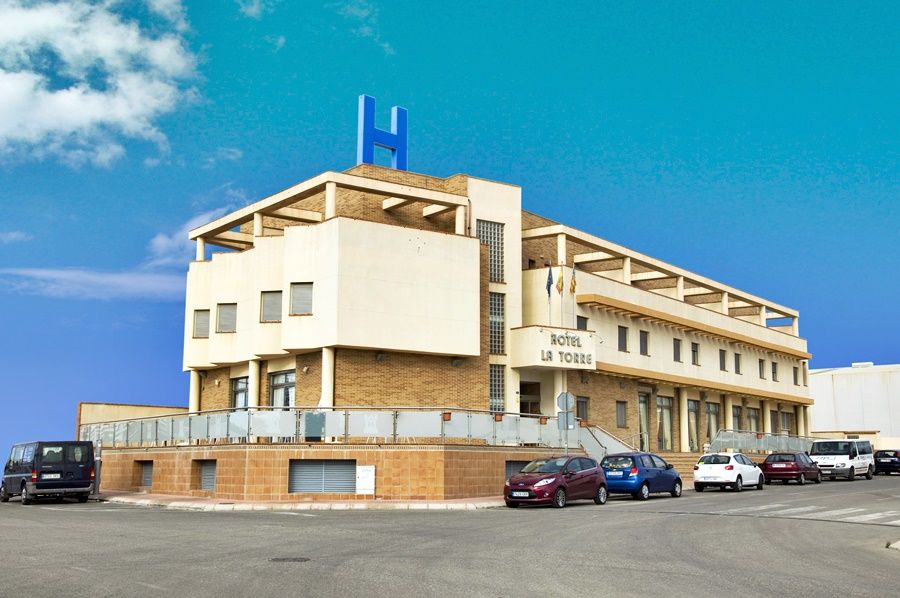 Hotel La Torre Los Montesinos Exterior foto
